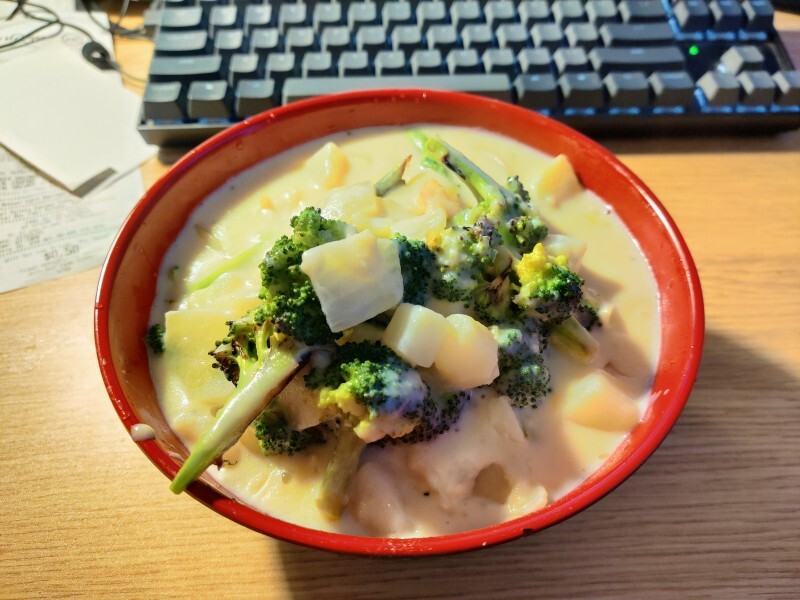 Potato soup with broccoli