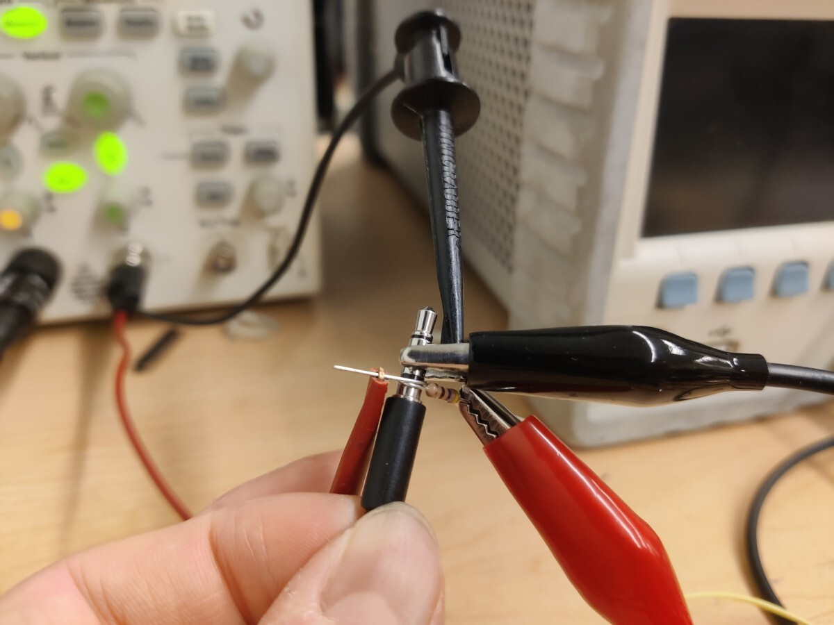 Alligator clips and probes from signal generator and oscilloscope
clipped to a 3.5 mm jack and a resistor just rolled onto the
jack